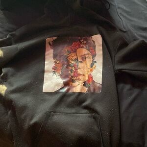 If your into Shawn mendes you’d love it